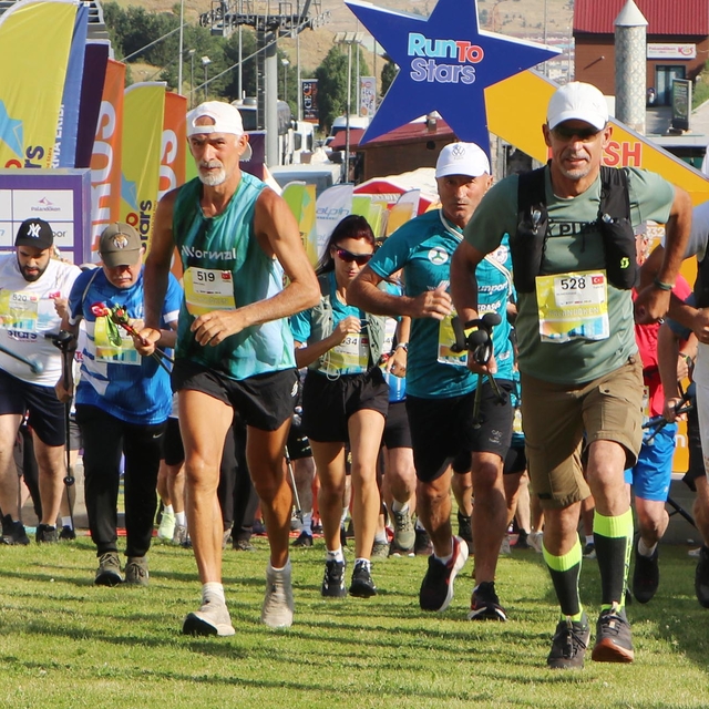 Palandöken'deki zorlu koşu nefes kesti