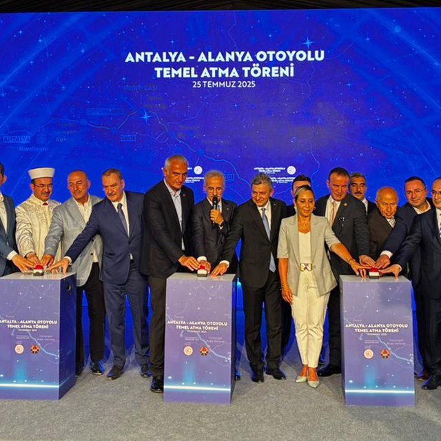 Antalya- Alanya arasını 36 dakikaya düşürecek otoyolun temeli atıldı