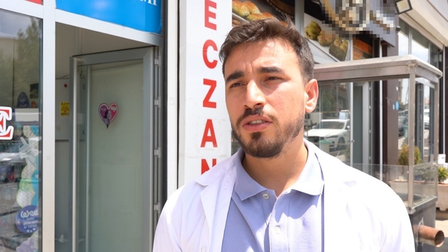 Eczacıdan hayat kurtaran 'Heimlich' manevrası (2)