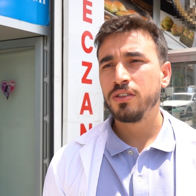 Eczacıdan hayat kurtaran 'Heimlich' manevrası (2)