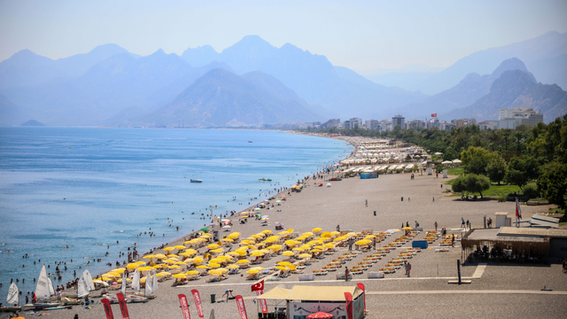 Antalya'da 95 yılın temmuz sıcaklık rekoru kırıldı