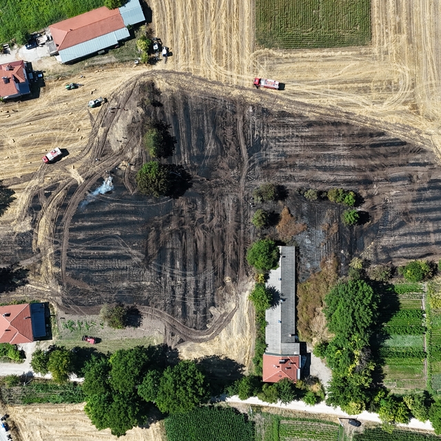 Bolu'da anız yangını evlere sıçramadan kontrol altına alındı