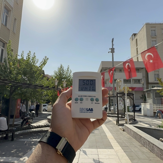 Silopi'de termometreler 50 dereceyi gördü; sokaklar boşaldı