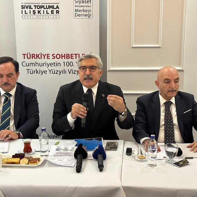 Van'da "Türkiye Sohbetleri" toplantısı düzenlendi