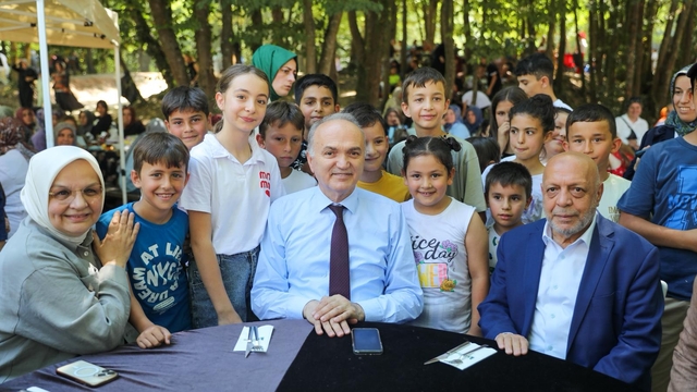 HAK-İŞ Genel Başkanı Arslan, Düzce'de ziyaretlerde bulundu