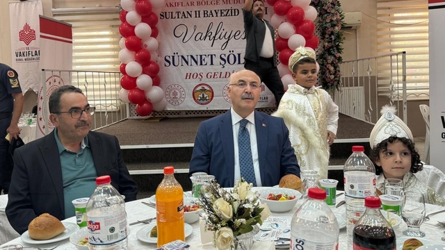 Adana'da Vakıflar Bölge Müdürlüğünce sünnet şöleni düzenlendi