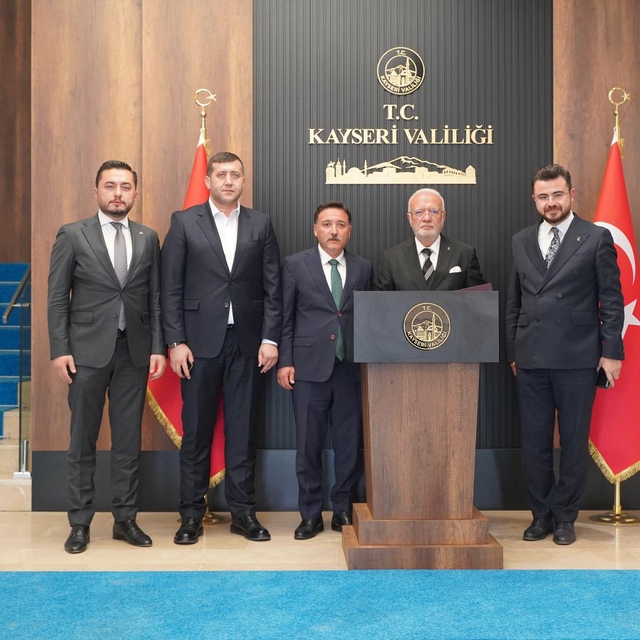 AK Parti Genel Başkanvekili Elitaş, Kayseri'de ziyaretlerde bulundu