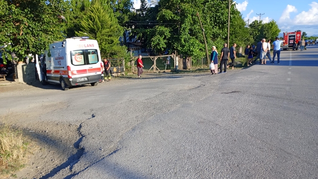 Samsun'da devrilen otomobilin sürücüsü yaralandı