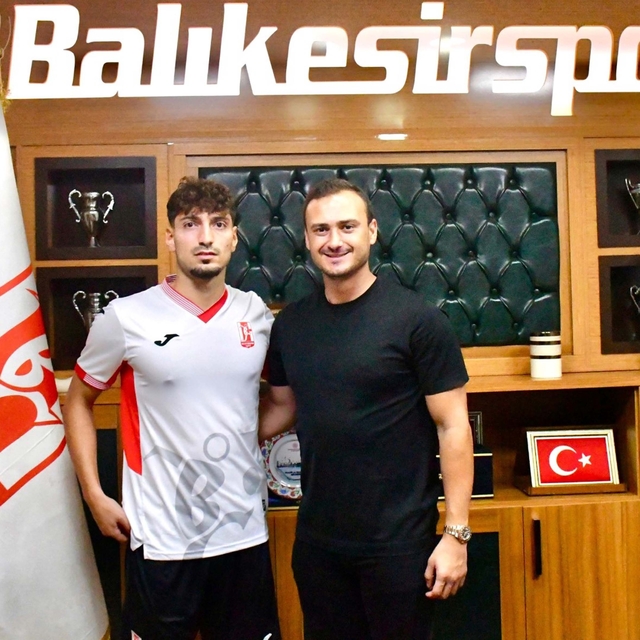 Balıkesirspor'dan defansa takviye geldi