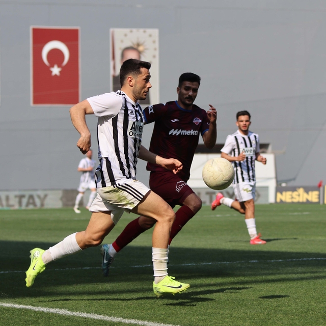 Altay'da Ali Kızılkuyu, Yalova yolcusu