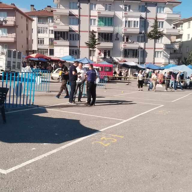 Çorum'da pazar esnafı arasında silahlı kavga; 1 ölü, 7 yaralı- Yeniden