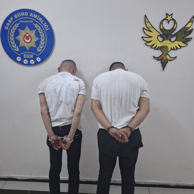 18 kilo altını gasbedip polislere ateş açtılar; 4 gözaltı (2)- Yeniden