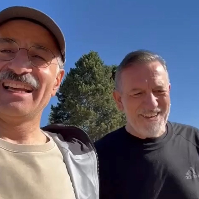 Bakan Uraloğlu, Uludağ'ın eteklerinde sabah yürüyüşü yaptı