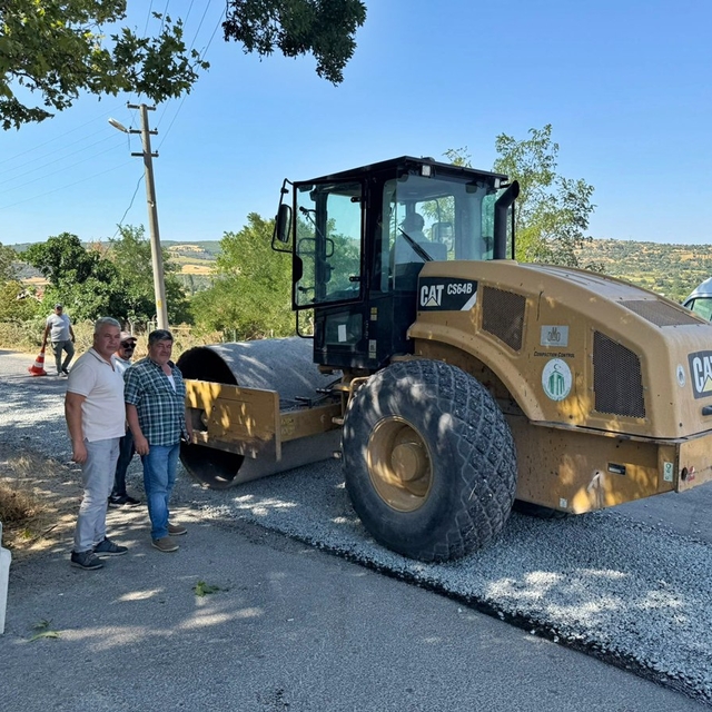 Gelibolu'da köy yollarında çalışma yapılıyor