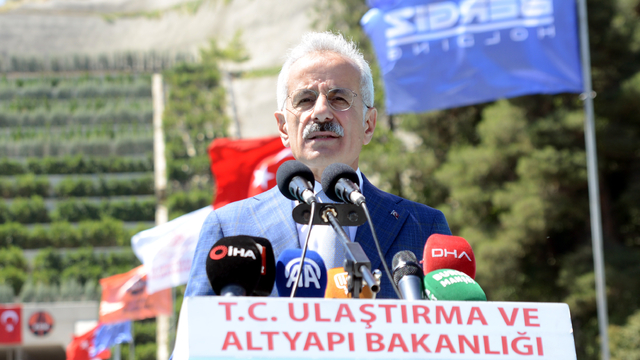 Bakan Uraloğlu: Bölünmüş yol ağımızı 29 bin 787 kilometreye çıkardık