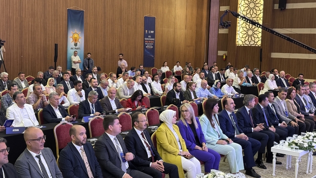 AK Parti Yerel Yönetimler Bölge Toplantısı Konya'da yapıldı