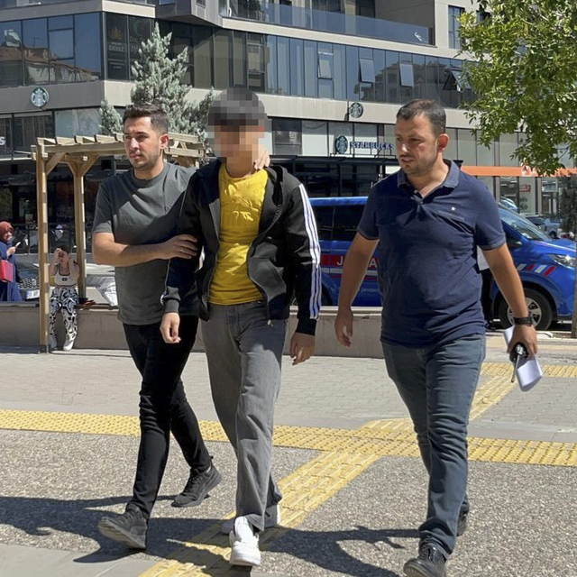 Aksaray'da tartıştığı ağabeyini bıçaklayarak öldüren şüpheli tutuklandı