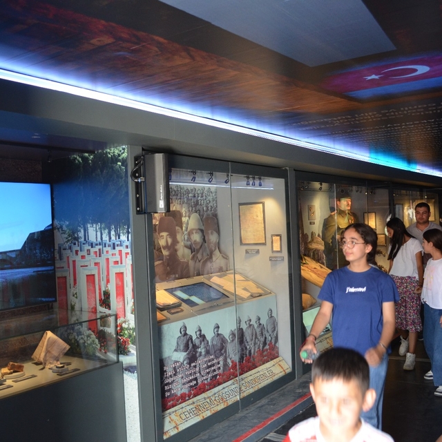 Çanakkale Savaşları Mobil Müzesi, Bulanık'ta ziyarete açıldı
