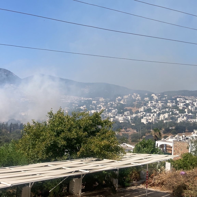 Muğla'da dört noktada çıkan yangınlar kontrol altına alındı