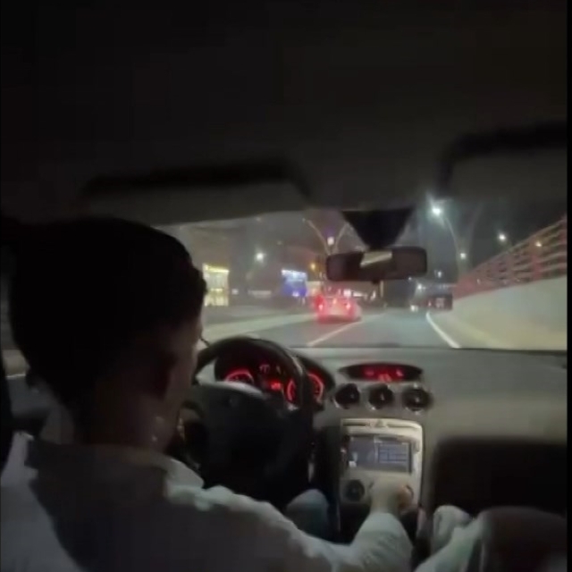 Şehir merkezinde 130 kilometre hızla makas attı; 4 kişinin yaralandığı kaza...