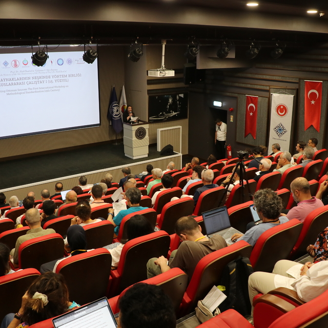 Yalova'da "Osmanlı Kaynaklarının Neşrinde Yöntem Birliği" çalıştayı başladı