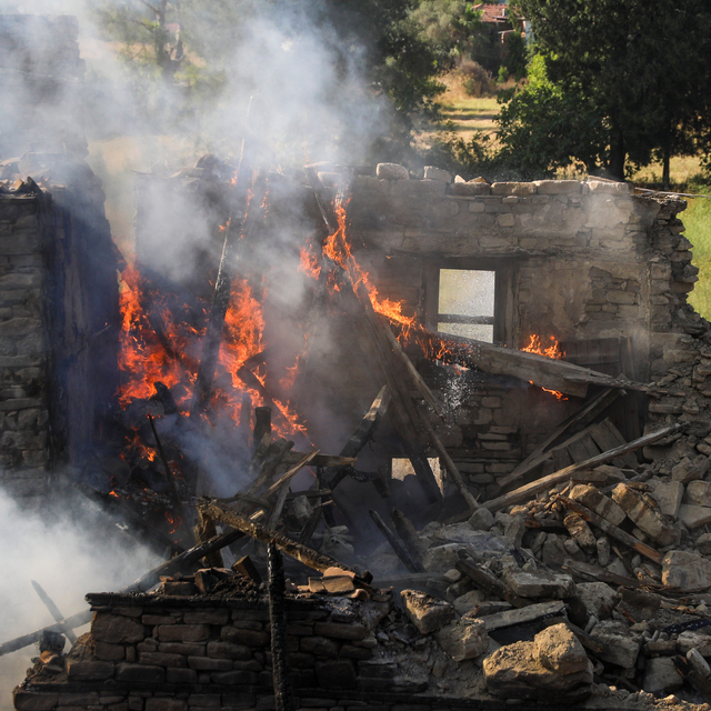 Antalya'da 1 orman yangını sürüyor; 3'ü kontrol altında (7)