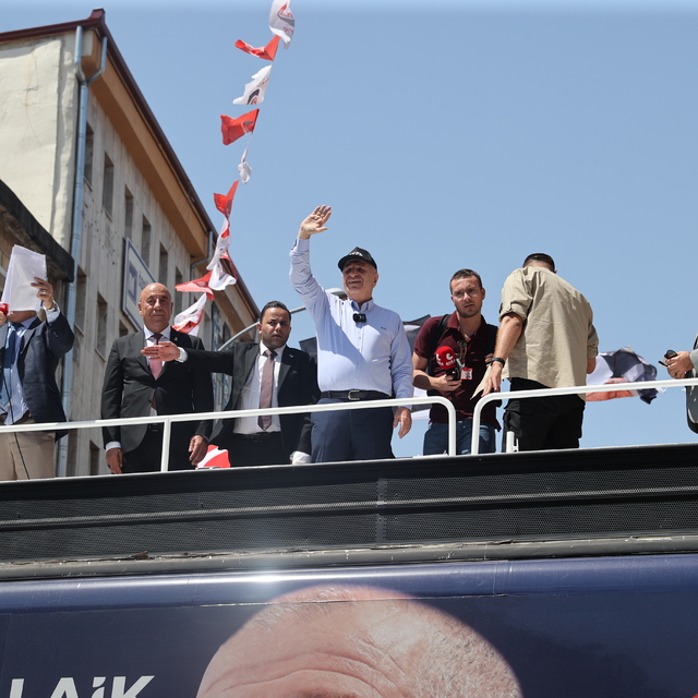 Zafer Partisi Genel Başkanı Özdağ, Nevşehir'de ziyaretlerde bulundu
