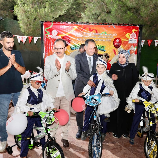 Siirt'te 26 çocuk için toplu sünnet şöleni yapıldı