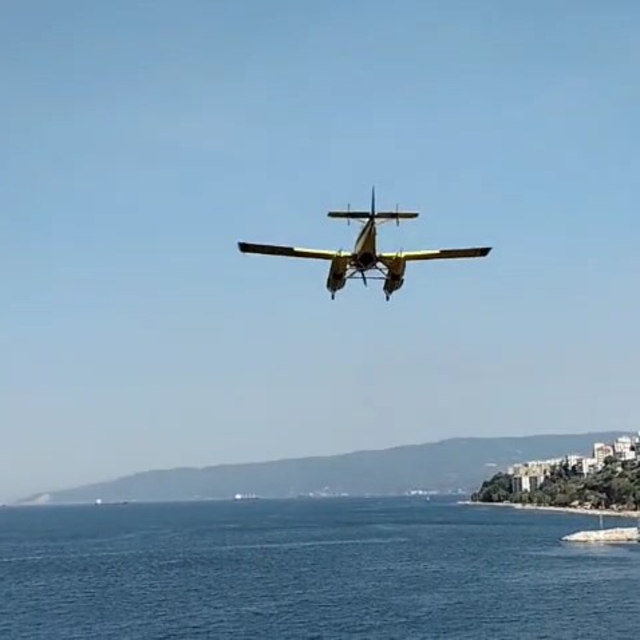 Bursa'daki yangın bölgesi dronla görüntülendi; tahliye edilen mahallelere d...
