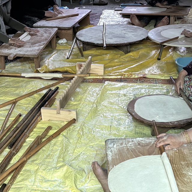 Hatay'da vatandaşlar depremde yıkılan caminin yeniden inşasına destek veriy...