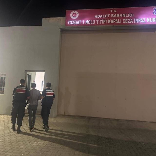 Yozgat'ta jandarma, bir kişinin 17 yıl önce oğlu tarafından öldürüldüğünü o...