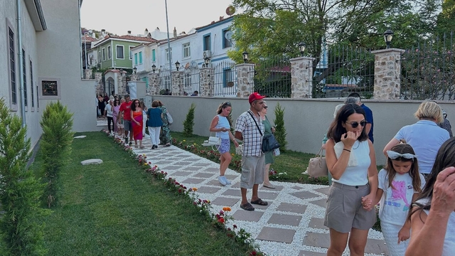 Bozcaada'daki restore edilen tarihi kilise 2 yıl aradan sonra yeniden açıldı