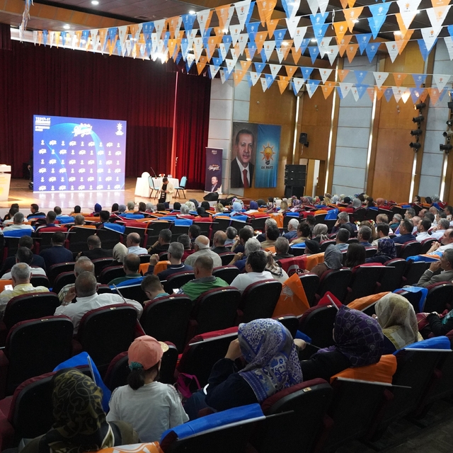 AK Parti'de "Teşkilat Akademisi Kayseri Eğitim Programı" gerçekleştirildi