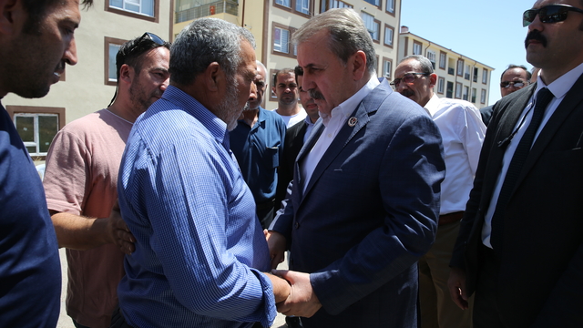 BBP Genel Başkanı Destici, Eskişehir'de yangın bölgesini ziyaret etti: