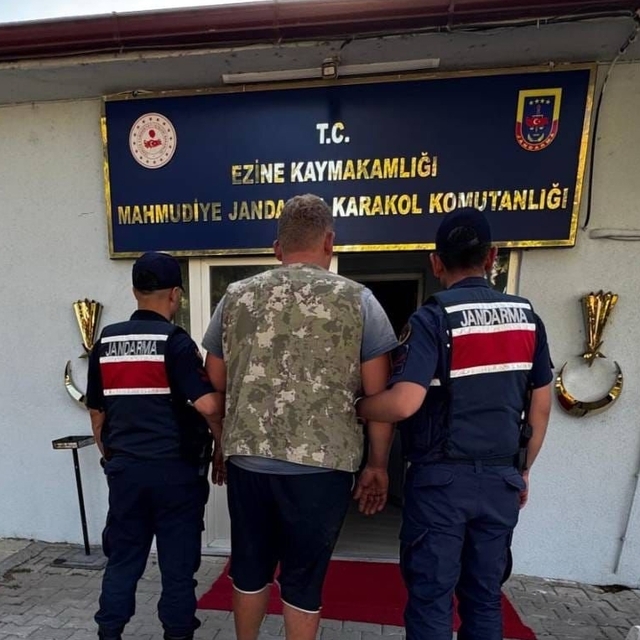 Çanakkale'de yangına neden olan balya makinesi operatörü hakkında adli işle...