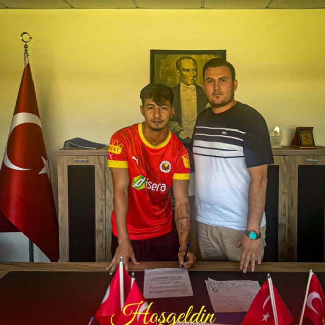 Tire 2021'den iki takviye