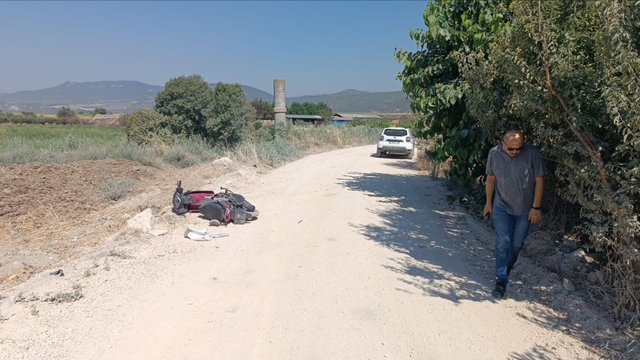 Bilecik'te traktörle motosikletin çarpıştığı kazada 2 kişi yaralandı