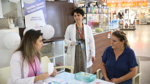 Kastamonu'da "Dumansız Türkiye" kapsamında vatandaşlara sigaranın zararları anlatıldı