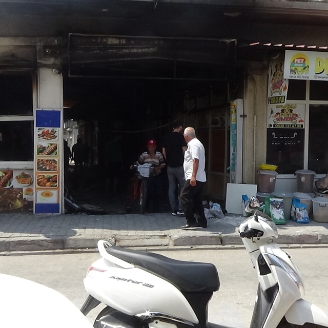 Adana'da pasajda çıkan yangın söndürüldü