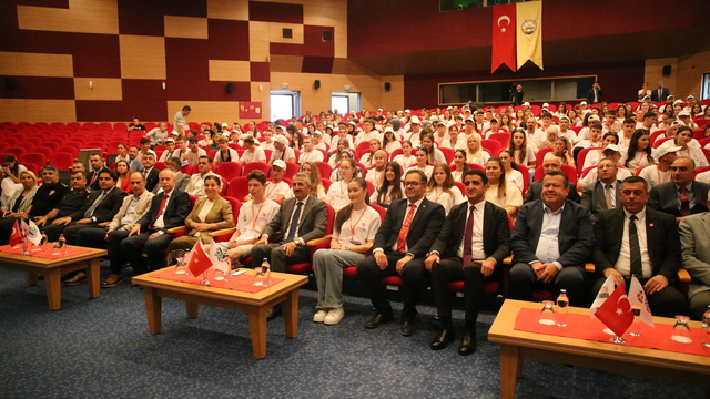 Balkan ülkelerinden öğrencileri buluşturan yaz kampı Edirne'de başladı