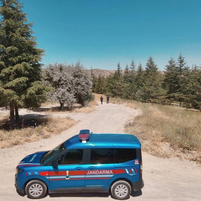 Kayseri'de jandarma, olası yangınlara karşı ormanlık alanları denetliyor