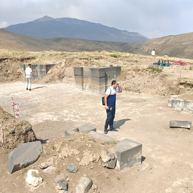 "Medya, Kültür Sanat ve Turizm Buluşmaları" Bitlis'te tarihi yerlerin gezil...