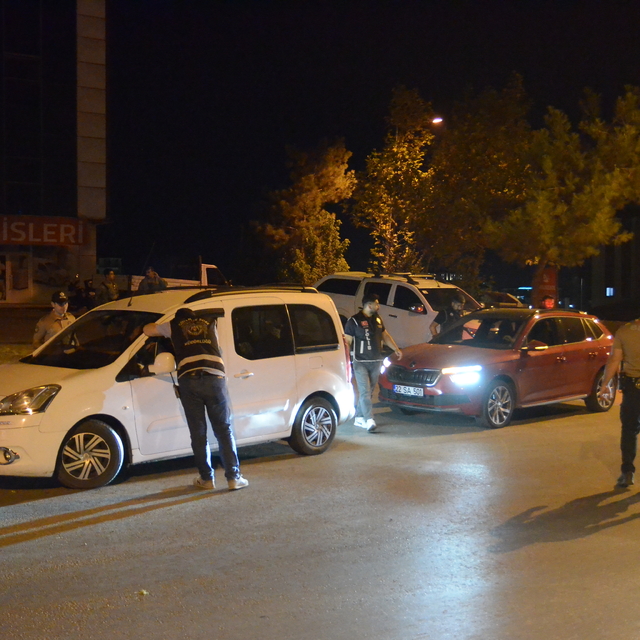 Edirne'de "Terörle mücadele uygulaması" kapsamında denetim yapıldı