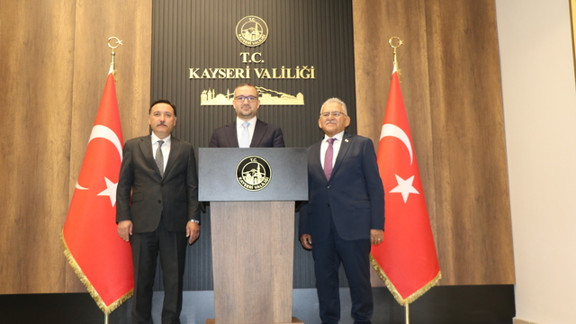 TCMB Başkanı Fatih Karahan, Kayseri'de ziyaretlerde bulundu