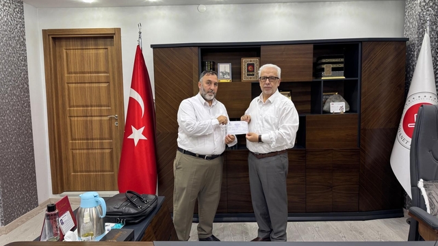 Siirt'te bir hayırsever Filistin için 85 bin lira bağışta bulundu