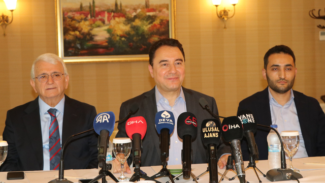 Babacan: Yüzde 5 ihtimal bile başarılı olsa yine de Terörsüz Türkiye sürecini destekleriz