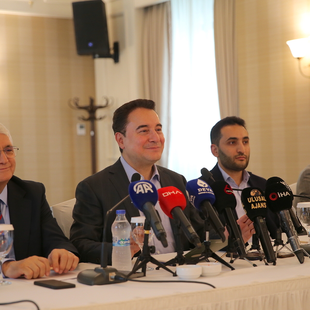 DEVA Partisi Genel Başkanı Babacan, Van'da konuştu: