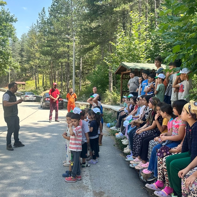Isparta'da Kur'an kursu öğrencilerine orman yangınlarının önlenmesiyle ilgi...