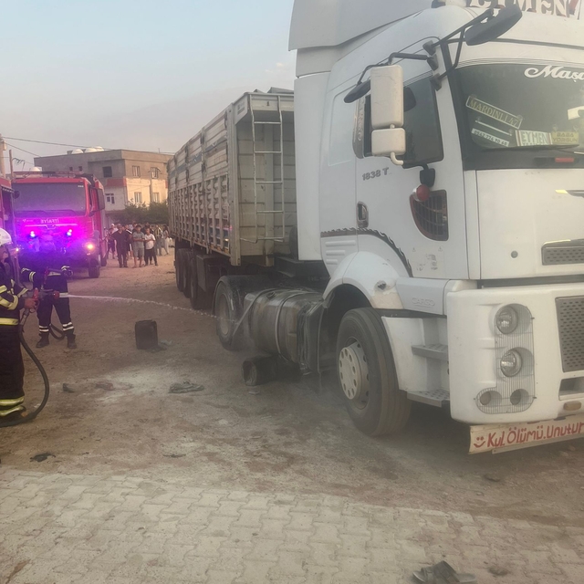 Mardin'de tırın yakıt deposunda meydana gelen patlamada 7 kişi yaralandı