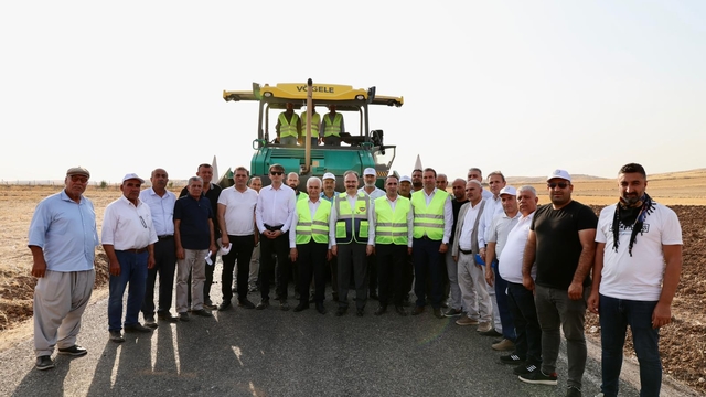 Kurtalan-Kayabağlar yolunda asfaltlama çalışması sürüyor